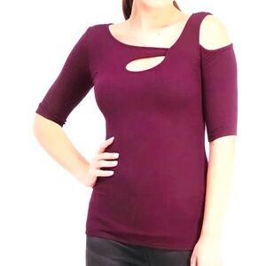 Goldray Garima Asymmetric Cold Shoulder Top Burgundy NWT Women’s Size Large
